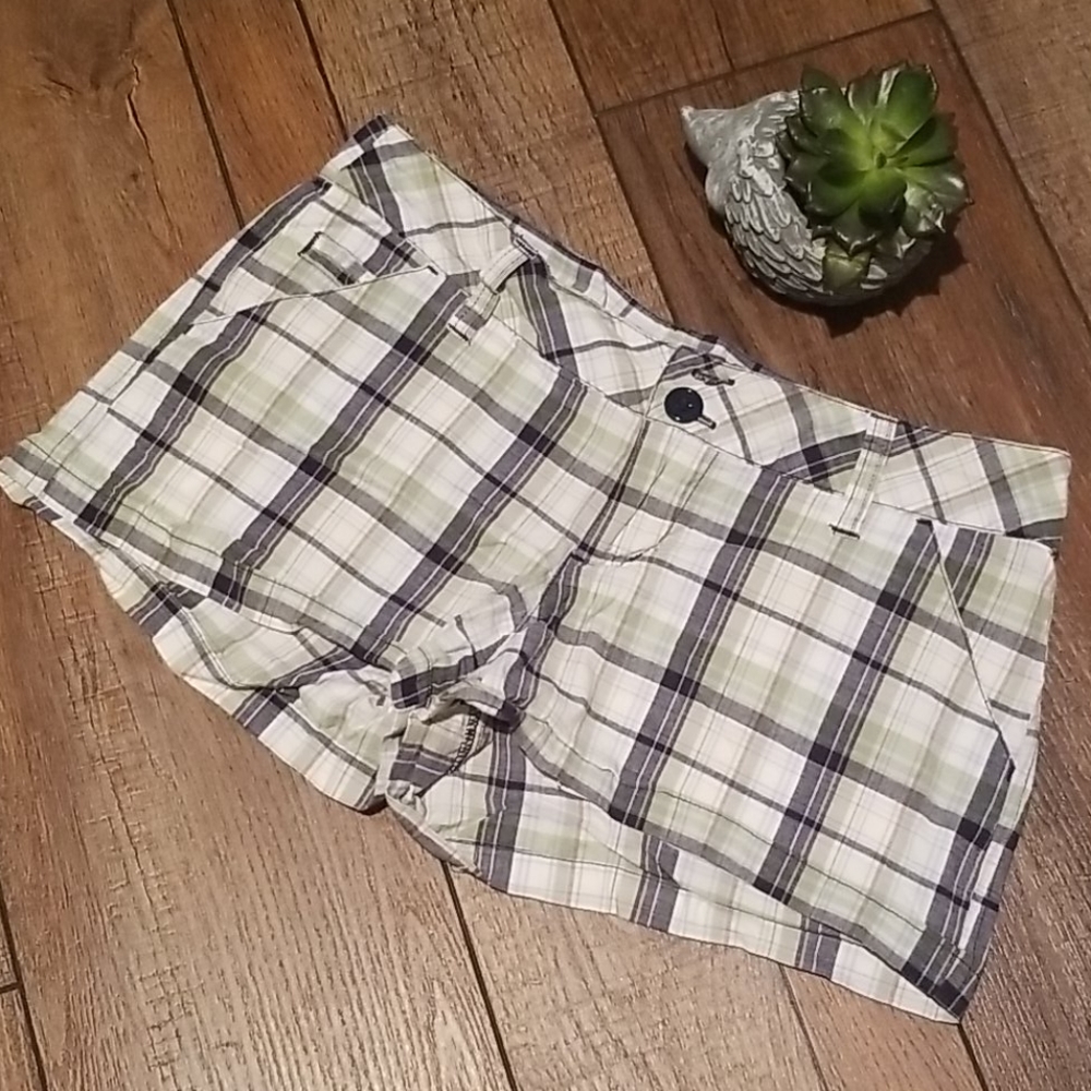 Plaid shorts size 5/6